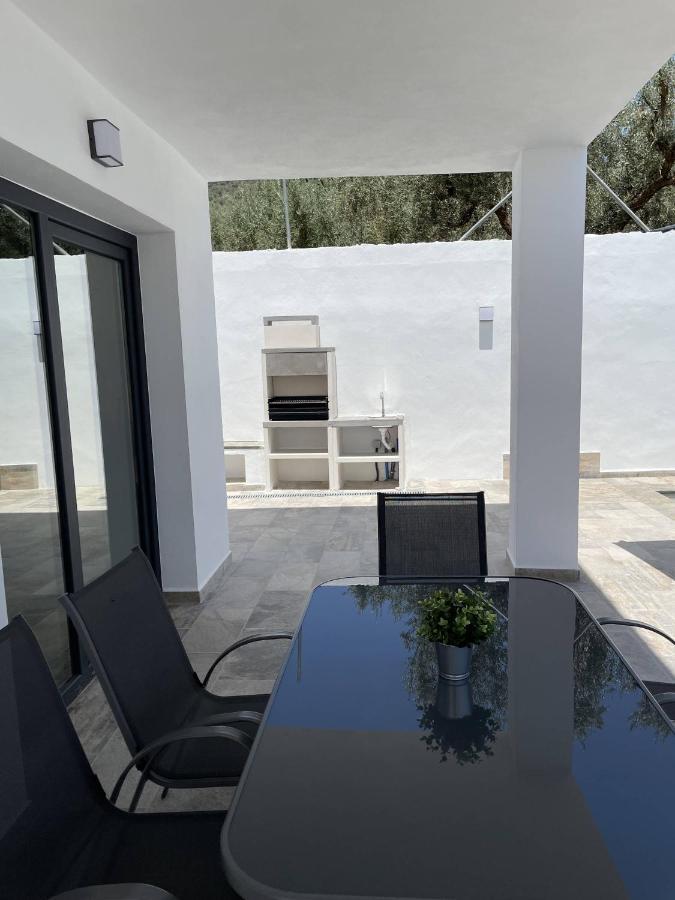 Villa La Fuente Mondrón Exterior foto